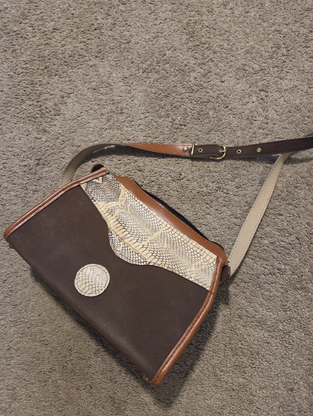 Vintage Women's Brown Leather Crossbody Bag with Snake-Print Accent